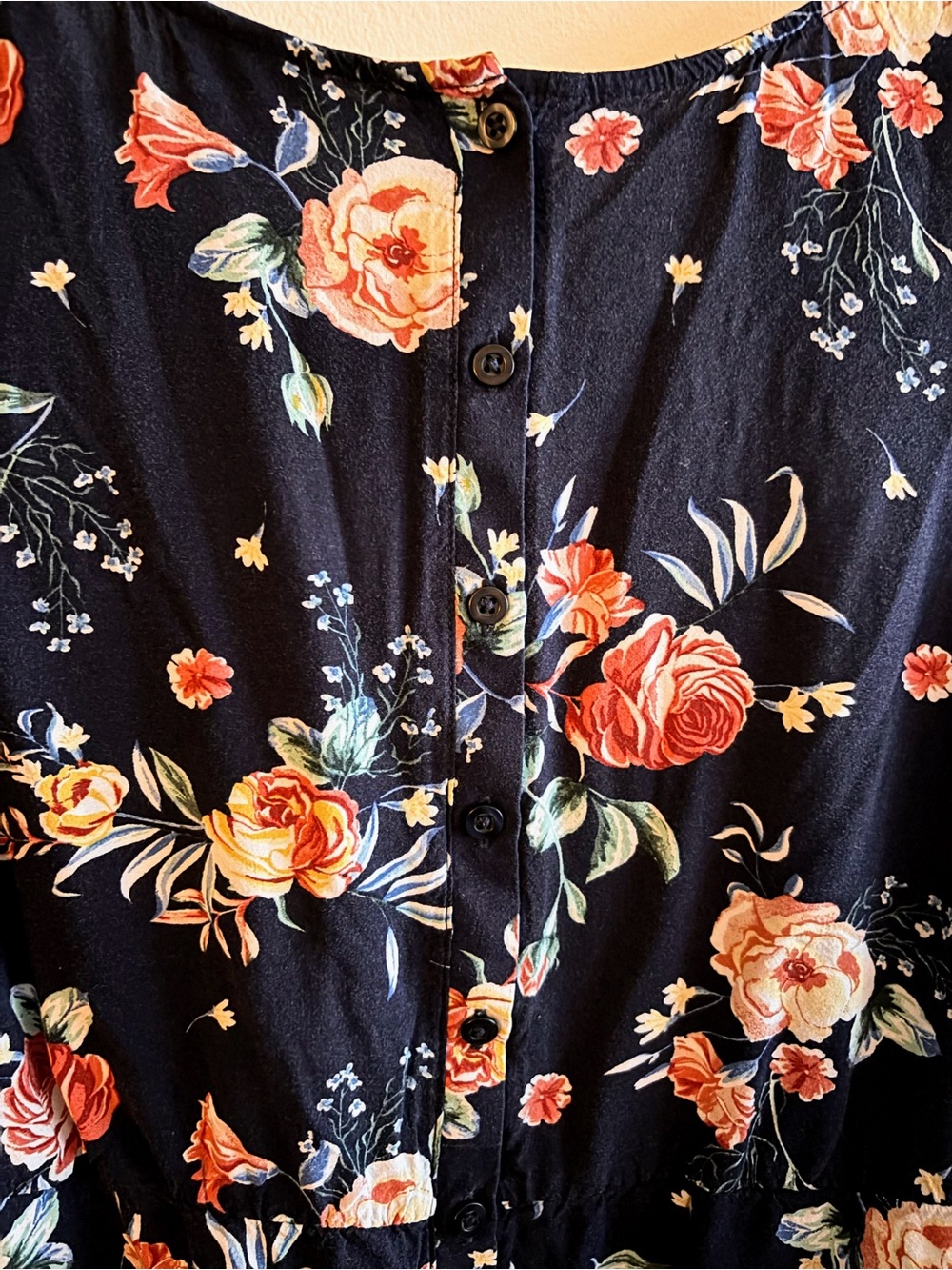 torrid Navy Floral Scoop Neck Top - Picture 3 of 6